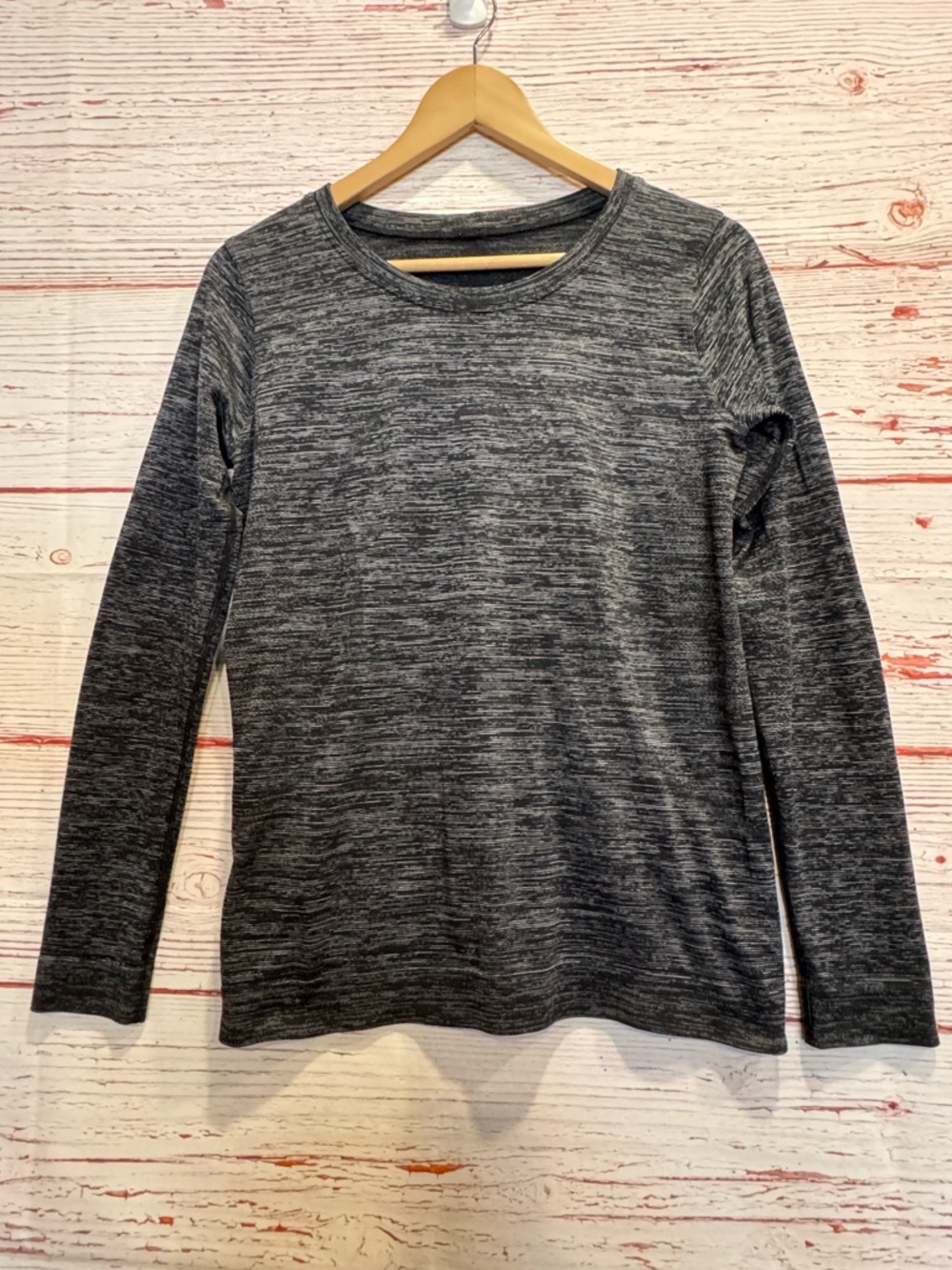 Lululemon Swiftly Relaxed Long Sleeve in Black / White / Black Sz 4 - Picture 3 of 9